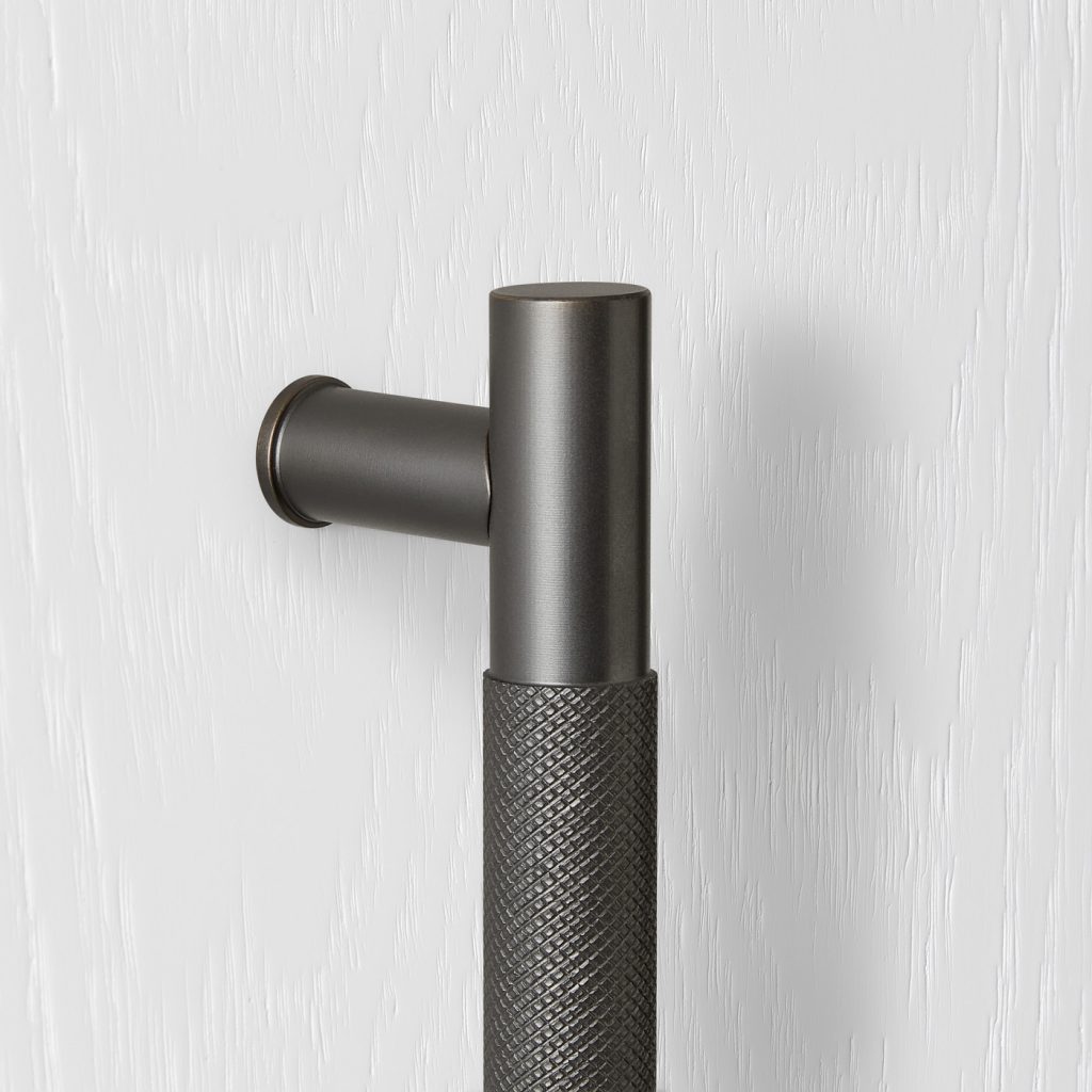 TURA JOINERY PULL