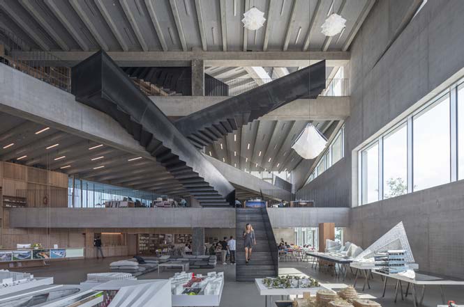 dnd_brochure_palm_pencil